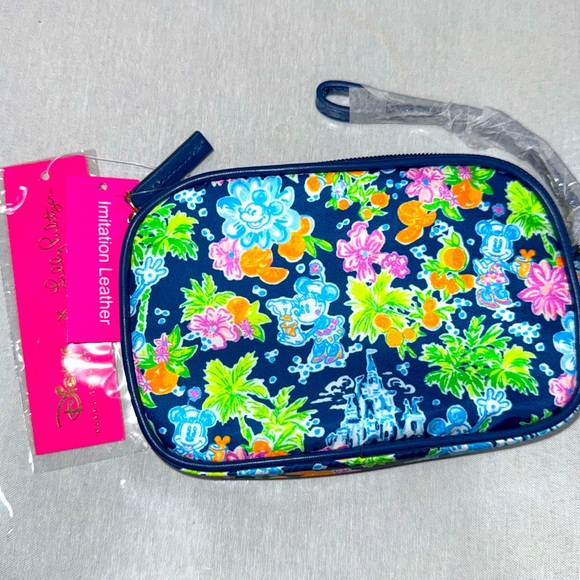 Lilly Pulitzer Handbags - Lilly Pulitzer X Disney Parks Gillie Wristlet Aegean  Lilly Loves Disney NWT